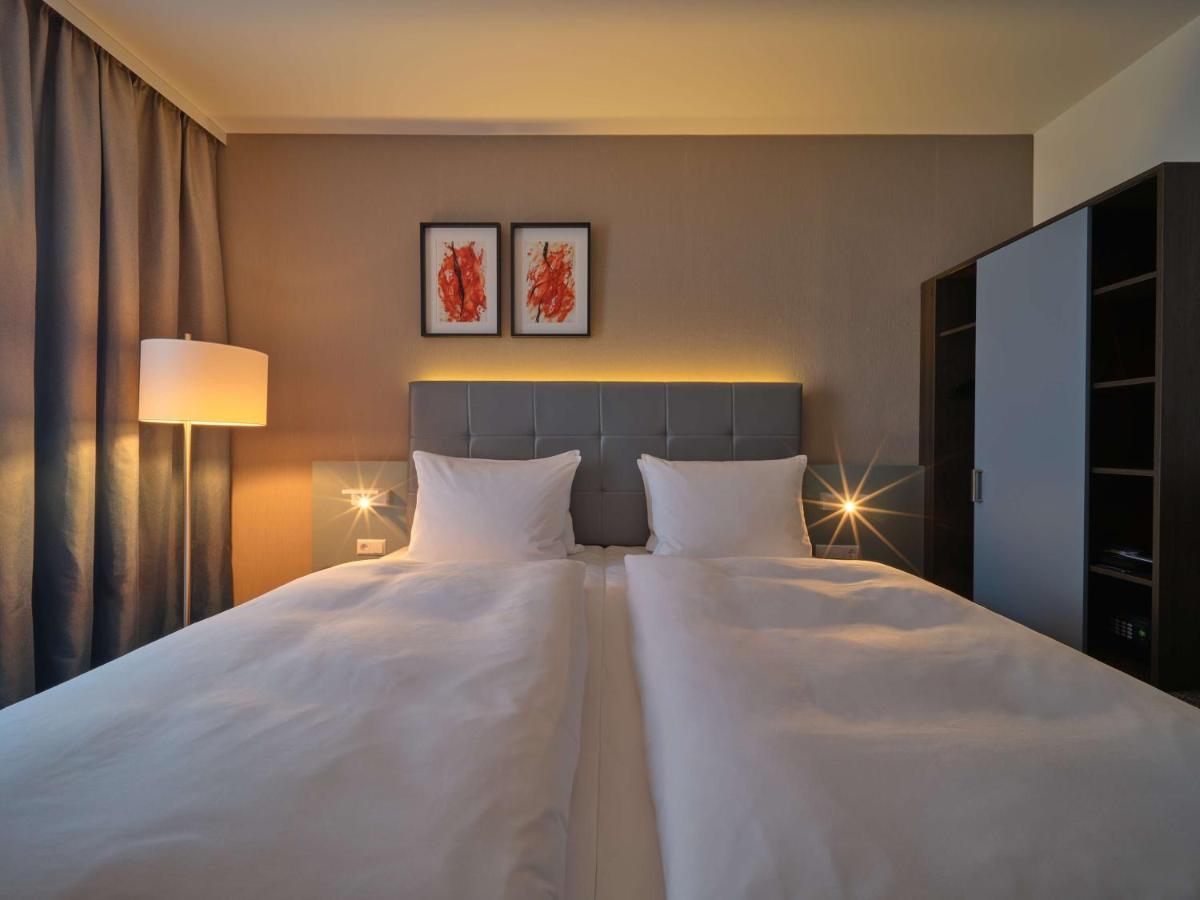 Dorint Parkhotel Frankfurt / Bad Vilbel Buitenkant foto