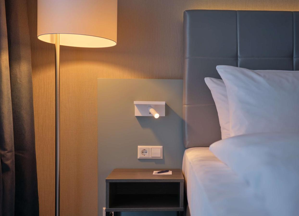 Dorint Parkhotel Frankfurt / Bad Vilbel Buitenkant foto