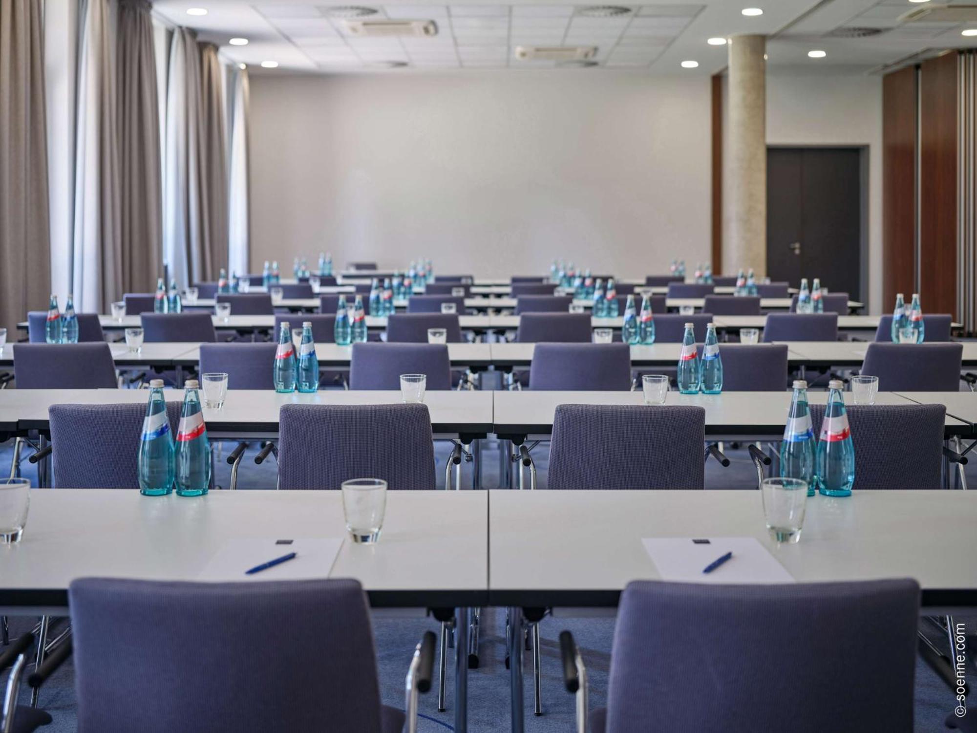 Dorint Parkhotel Frankfurt / Bad Vilbel Buitenkant foto