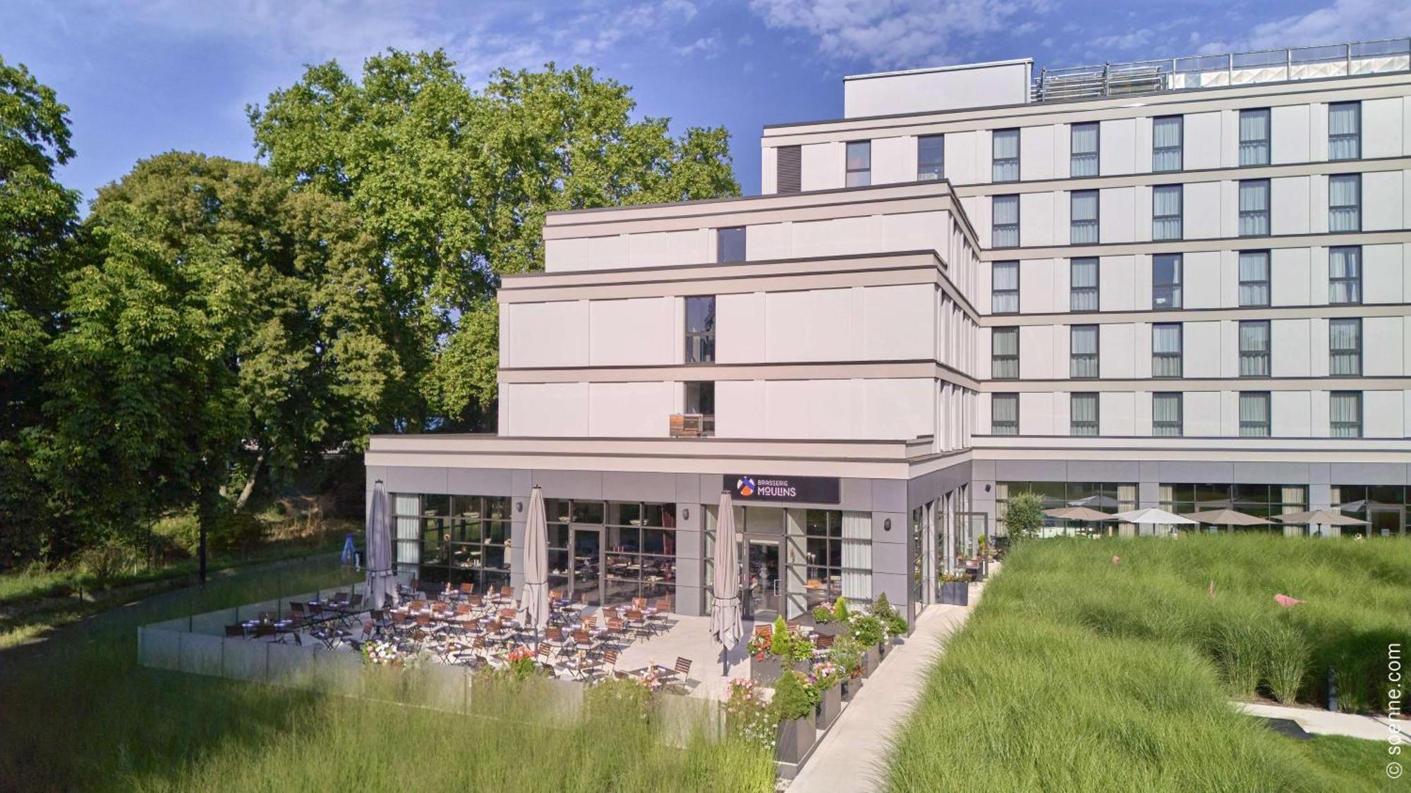 Dorint Parkhotel Frankfurt / Bad Vilbel Buitenkant foto